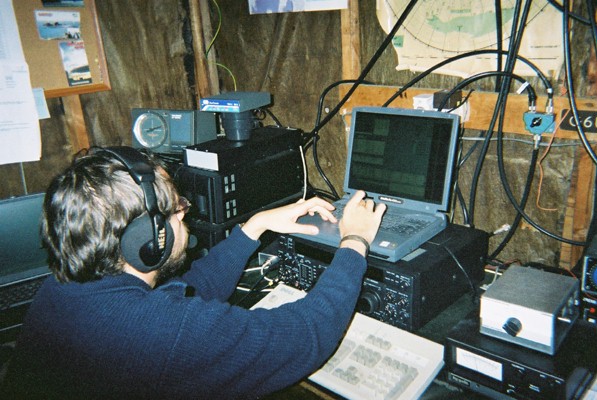 Photograph of CQWW 2004